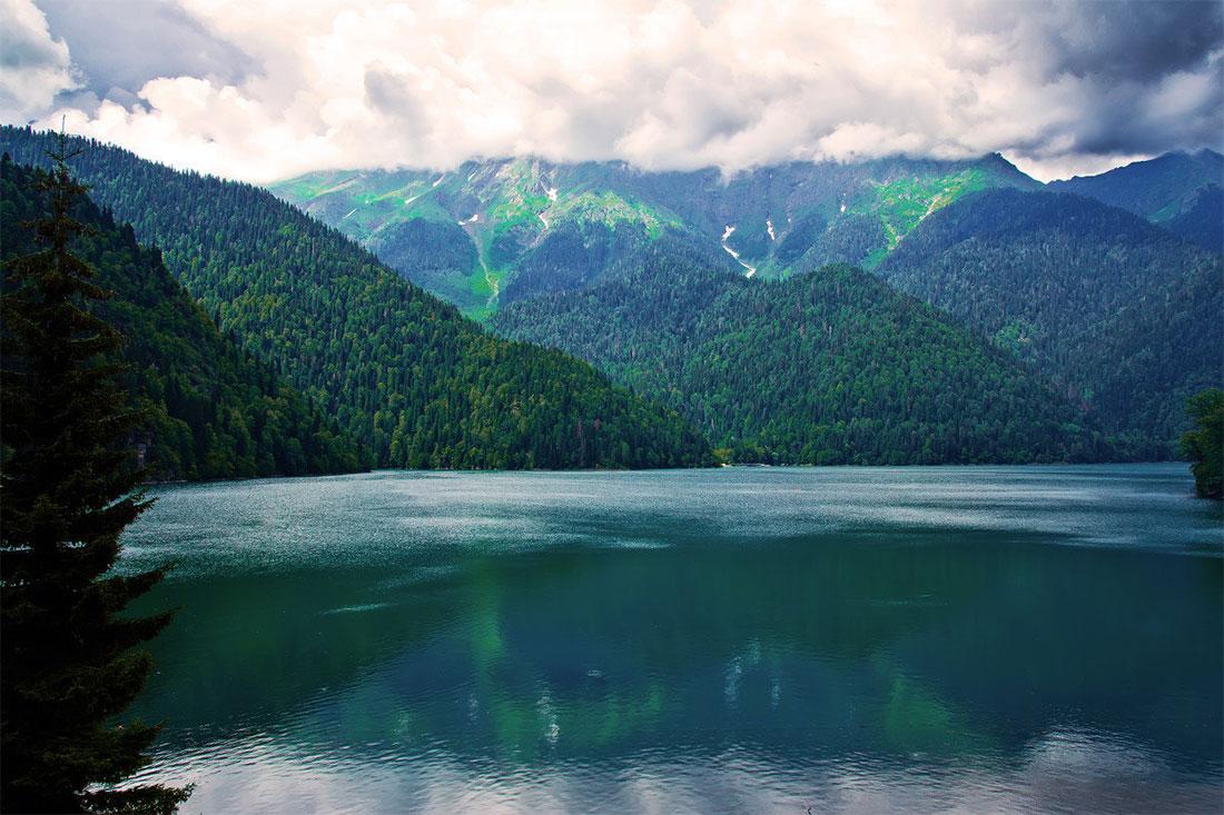 Lake Ritsa