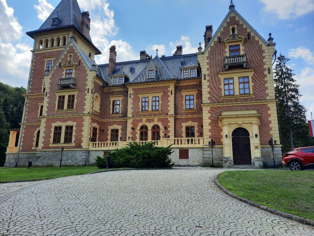 Shashvar Castle