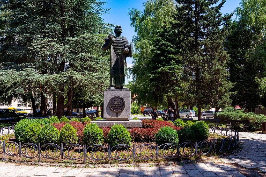 Monument to Ivan Crnojević
